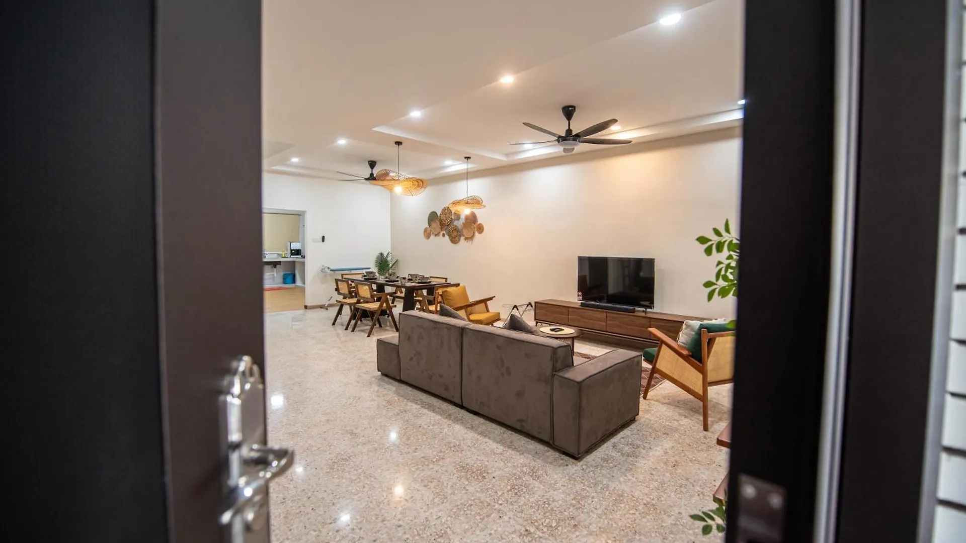De Luma Therumah 5 Bedroom 3 Bathroom Bukit Mertajam 0*,